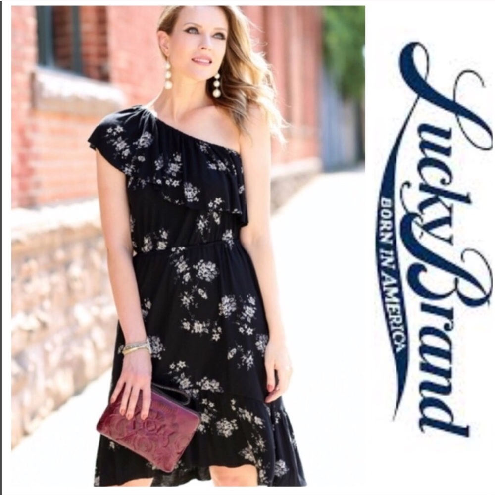 NWOT Asymmetric Shoulder Ruffled Hem